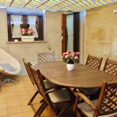 Casa centro o grove con terraza y asador