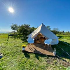 Abruka Glamping