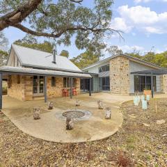 Benny's Retreat Luxury Bushland Escape