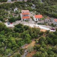 Apartments LeviAna