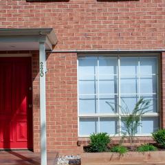 Ballarat CBD Accommodation 2 Bd Townhouse Talbot Terrace