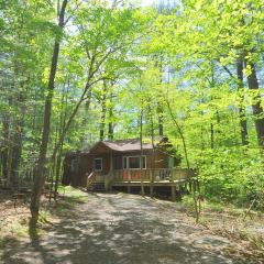 Cabin at Sleepy Creek - Charming Cabin