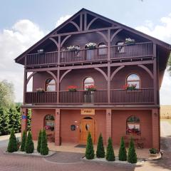 Gościniec Piast Pokoje i Camper Park