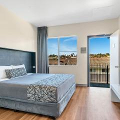 Surf Beach Motel Port