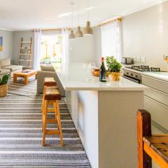 Spacious and light Kalk Bay Garden Apartment