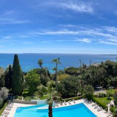 Super Cannes Sea Side