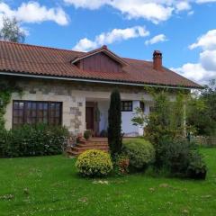 Casa Las Lindes Valle de Cabuerniga , Cantabria