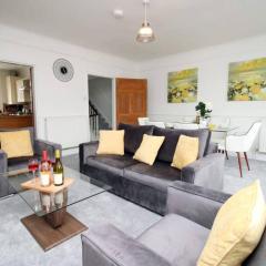 3Bedroom Georgian Apartment, 5 beds, 5 mins from Bath Abbey