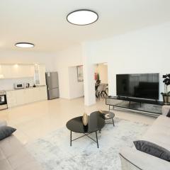 City center luxury apartment in Netanya