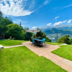 Eco Lodge with Jacuzzi and View in the Swiss Alps