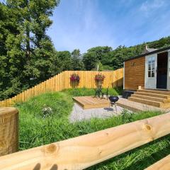 Peak District Shepherds Hut