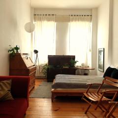 2 Room apartment in center Friedrichshain