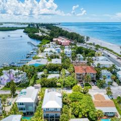 AMI Lighthouse Cottage-One Minute Walk To The Beach-Keyless Locks