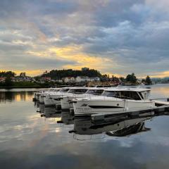 Porsgrunn Centrum Boat Hotel