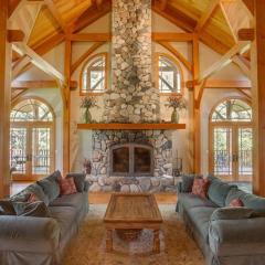 Snowgrass Lodge - River, Mountain Views & Hot tub