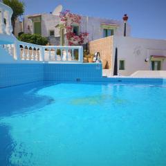 Room in Apartment - Spacious Room in Creta for 3 people, with Ac, Swimming Pool and Nature