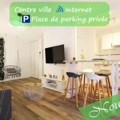 L'Evasion Lourdaise Terrasse Centre Parking wifi