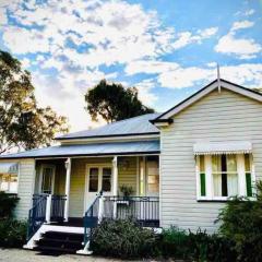 Montrose Farm Stay - Charming 2 bedroom cottage