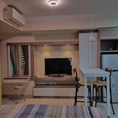 Apartemen Grand Kamala Lagoon Bekasi By Cicie Room