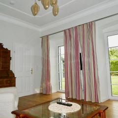 Cozy Apartment Steyr Mitte, ruhig, Parkplatz, Terasse, 2 Schlafzimmer, WLAN