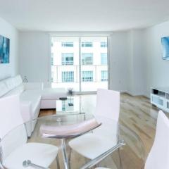 Luxury & Huge APT at Brickell, Free Parking, 6 Guests