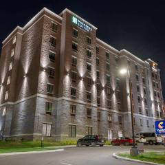 Comfort Suites Cincinnati University - Downtown