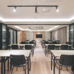 南京新街口网易云音乐亚朵X酒店