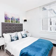 Heinze Flat 402 - One bedroom fourth floor flat By City Living London