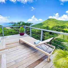 Villa Casa Blue, between sky and ocean, Almond Grove