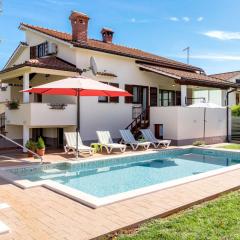 Holiday Home Poje by Interhome