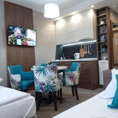 Select Lux Angella-Konaci