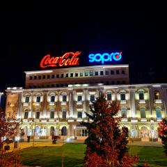 MIKA Square