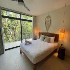 Jungle View 2bed 2bath Condo/ Wi-Fi/ Pool/ Gym