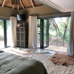 Simba Safaris African Pride Exotic Lodge