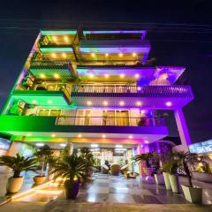 Sky Suites Huda City Center