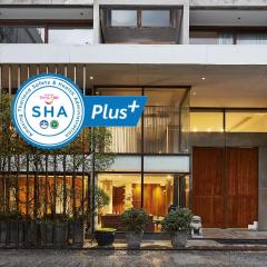 LUXX Langsuan Hotel - SHA Plus