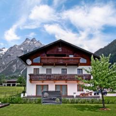 Apartment Edelweiss-1 by Interhome