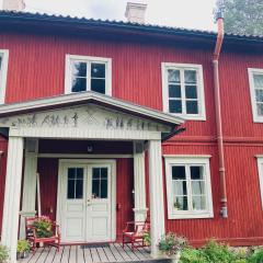 5 bed country home only 2 hrs north of Stockholm