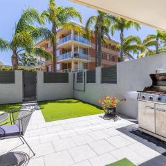 Kristie Court 2 7 Weatherly Cl close to the beach with WiFi