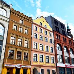 DUKES Hostel - Pokoje prywatne, RYNEK