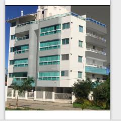 Apartamento Cobertura PALMAS DO ARVOREDO para 7 pessoas a 250m do mar com terraço e vista maravilhosa