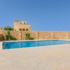 Hygge Holiday Home with Large Communal Pool and Private Hot Tub