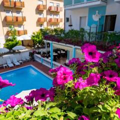 Hotel Villa dei Fiori - sul mare con piscina