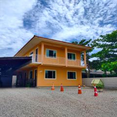 Amplo Apartamento na Pinheira