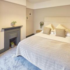 Queens Road 2 Bed apartments Central Richmond