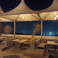 Hotel BMD The Grand