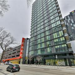 Cozy Skyline Condo in Downtown, across Canada Life Centre