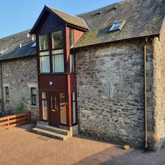 The Granary at Tinto Retreats, Biggar is a gorgeous 3 bedroom Stone cottage