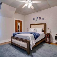 Cozy 1 Bed Historic Elmwood Park-Centennial House