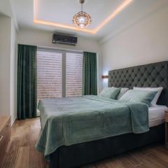 White Blue Ohrid - Luxury Apt, City Center, Private Parking, Balcony, near Ohrid Lake